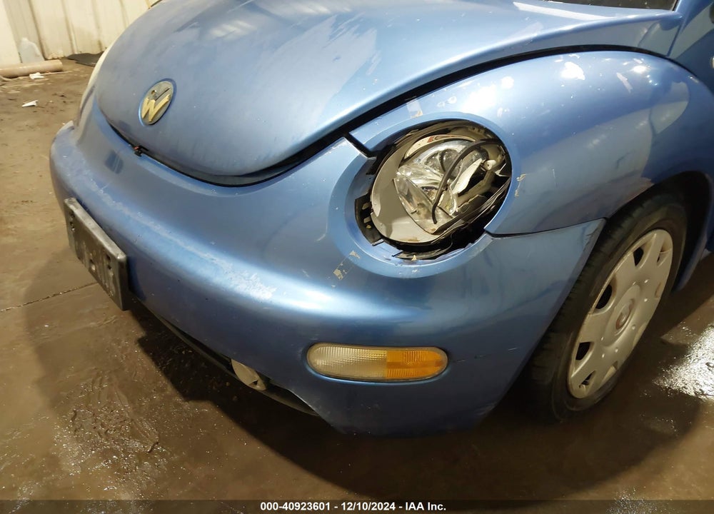 2000 VOLKSWAGEN NEW BEETLE VIN: 3VWCF21C7YM453148