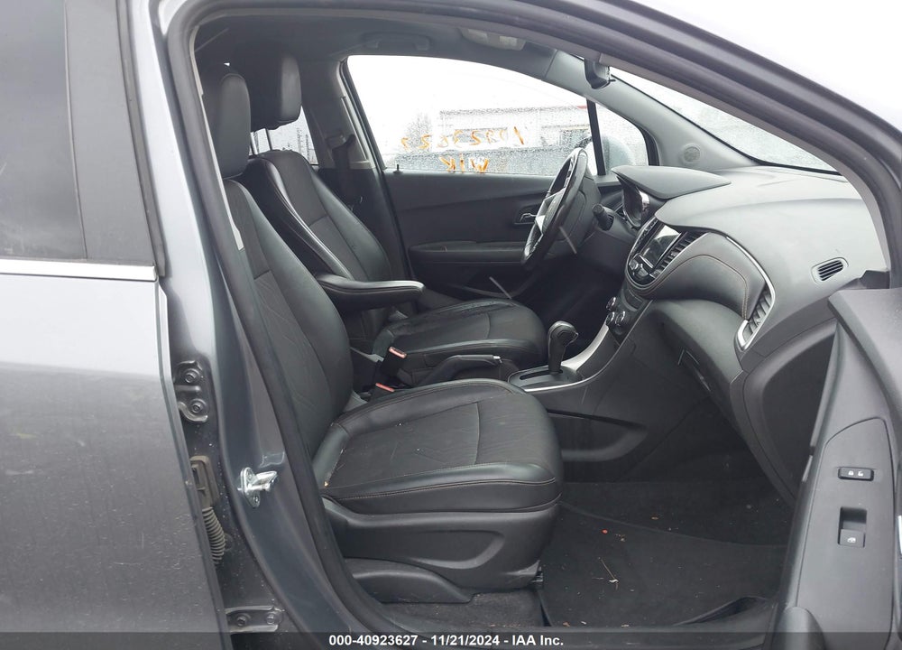 2019 CHEVROLET TRAX LT VIN: KL7CJLSB2KB939407