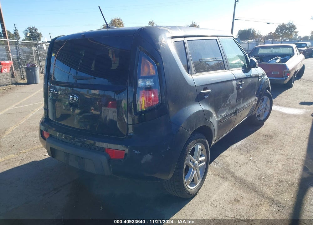 2011 KIA SOUL VIN: KNDJT2A26B7244933