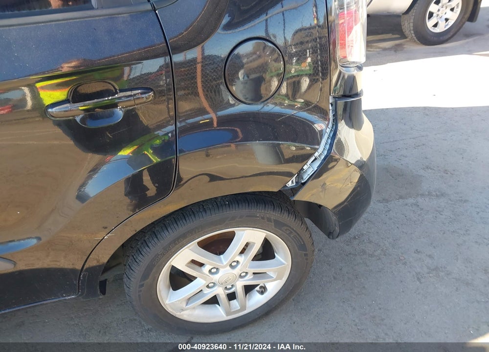 2011 KIA SOUL VIN: KNDJT2A26B7244933