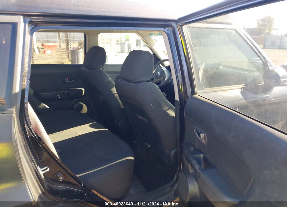 2011 KIA SOUL VIN: KNDJT2A26B7244933