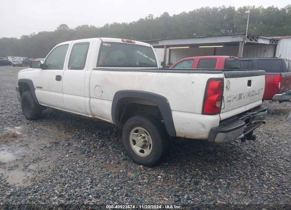 2006 CHEVROLET SILVERADO 2500HD WORK TRUCK VIN: 1GCHC29U26E287350