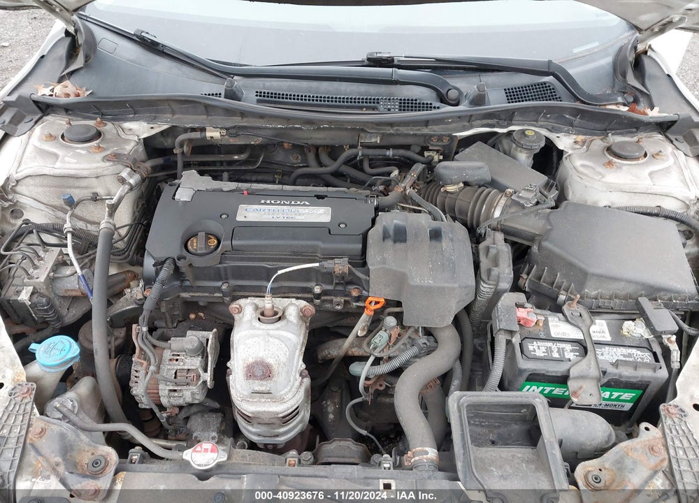 2013 HONDA ACCORD LX VIN: 1HGCR2F30DA166505