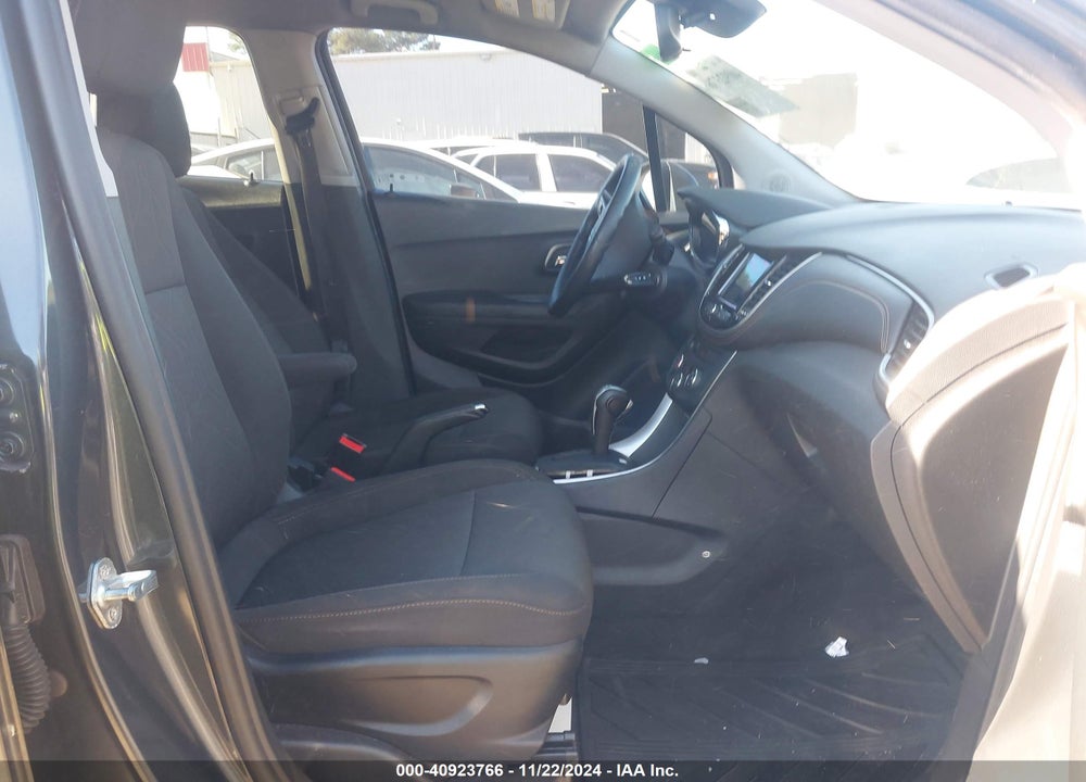 2019 CHEVROLET TRAX LT VIN: 3GNCJLSB7KL252903