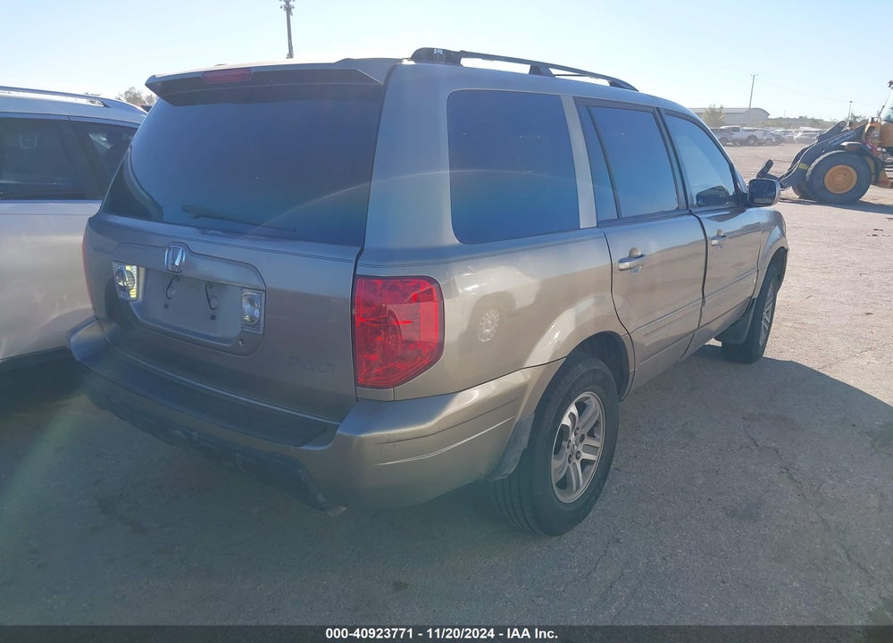 2005 HONDA PILOT EX-L VIN: 5FNYF18675B006466