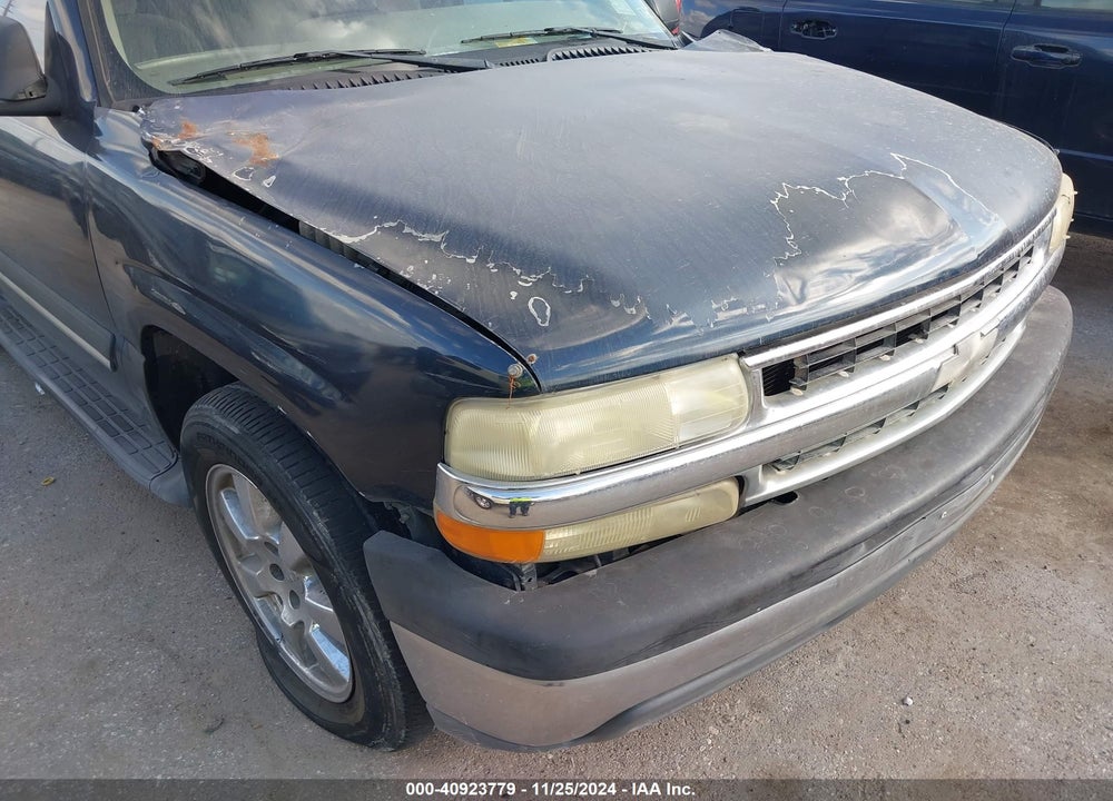 2005 CHEVROLET TAHOE LS VIN: 1GNEC13V75R119281