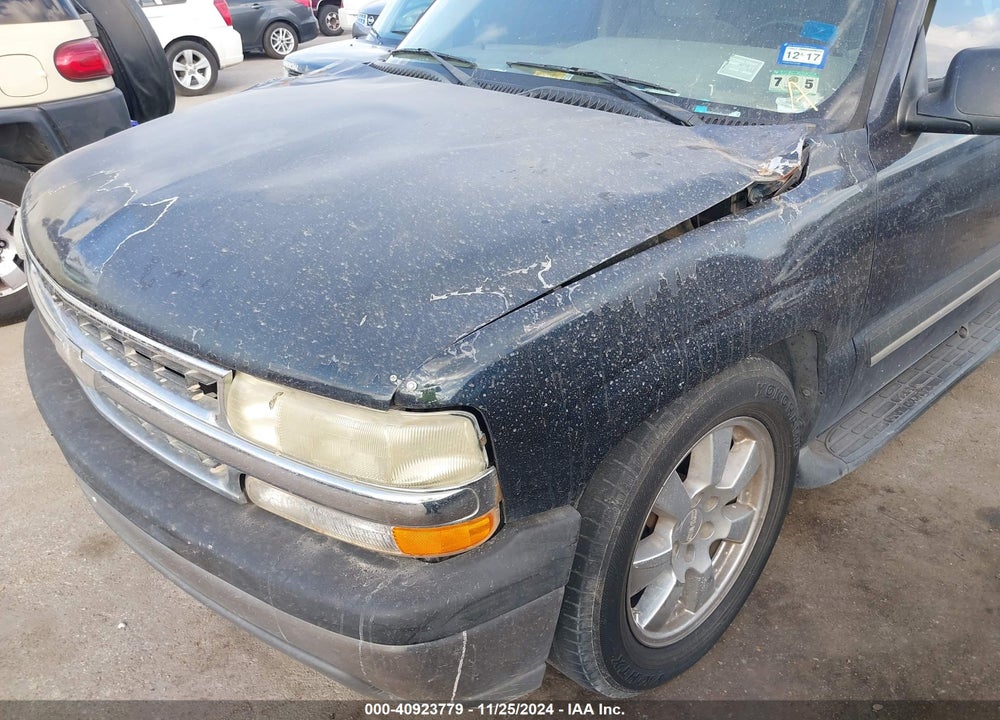 2005 CHEVROLET TAHOE LS VIN: 1GNEC13V75R119281
