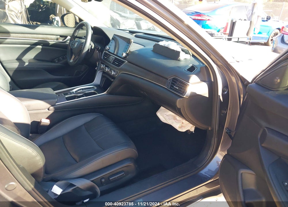 2022 HONDA ACCORD HYBRID TOURING VIN: 1HGCV3F93NA015472