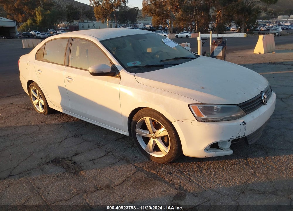 2011 VOLKSWAGEN JETTA 2.5L SE VIN: 3VWDX7AJ7BM304307