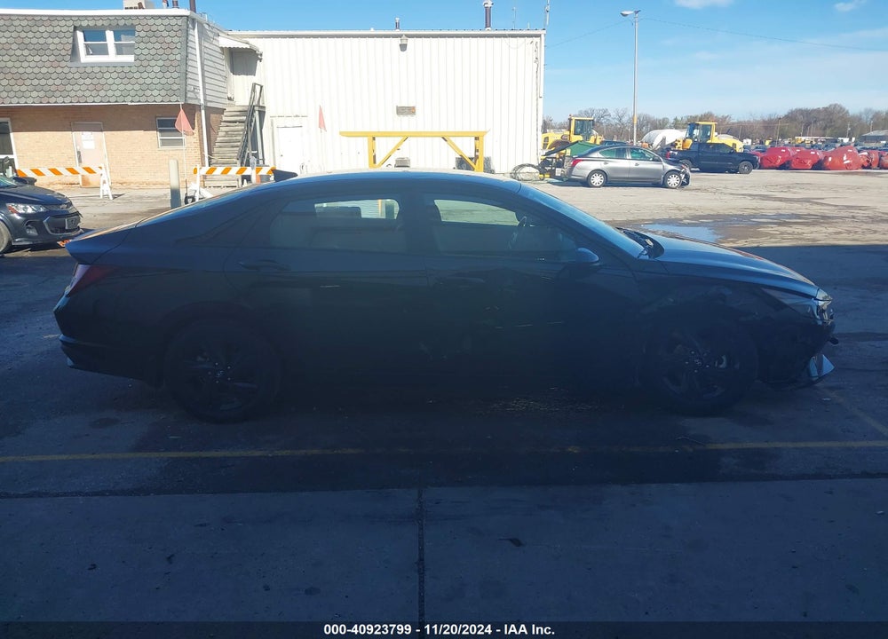 2023 HYUNDAI ELANTRA VIN: KMHLM4AG7PU440574