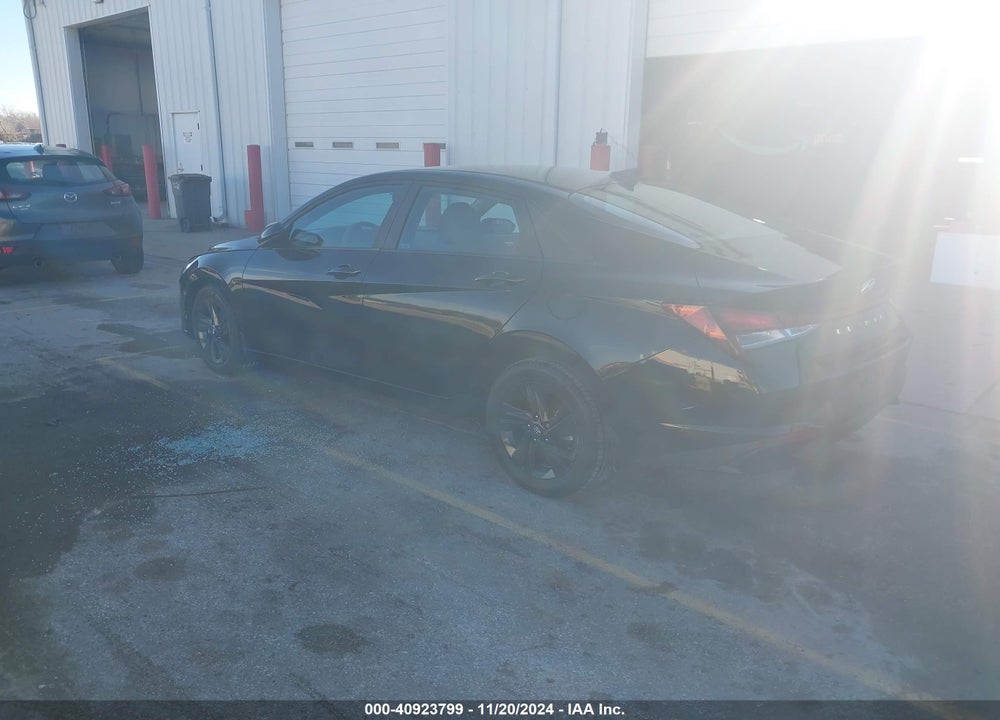 2023 HYUNDAI ELANTRA VIN: KMHLM4AG7PU440574