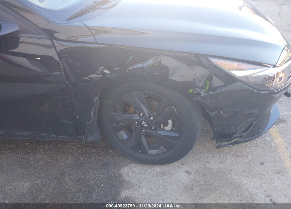 2023 HYUNDAI ELANTRA VIN: KMHLM4AG7PU440574