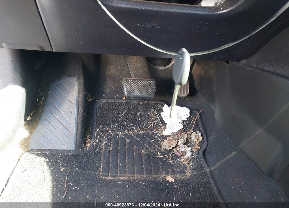 2019 TOYOTA COROLLA SE VIN: 5YFBURHEXKP900057