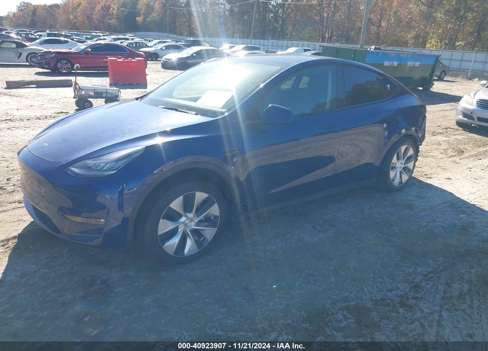 2021 TESLA MODEL Y STANDARD RANGE REAR-WHEEL DRIVE VIN: 5YJYGDED3MF106337