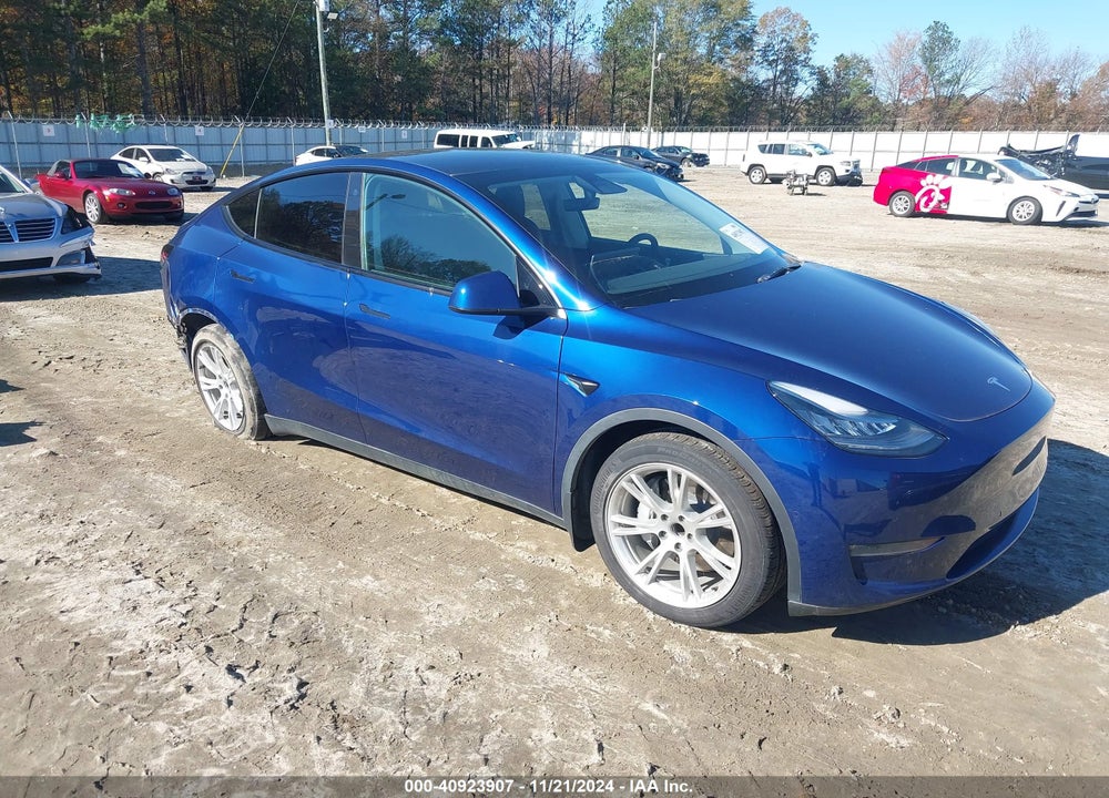2021 TESLA MODEL Y STANDARD RANGE REAR-WHEEL DRIVE VIN: 5YJYGDED3MF106337