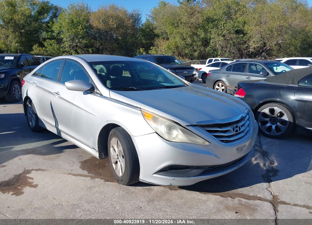 2014 HYUNDAI SONATA GLS VIN: 5NPEB4AC9EH824282