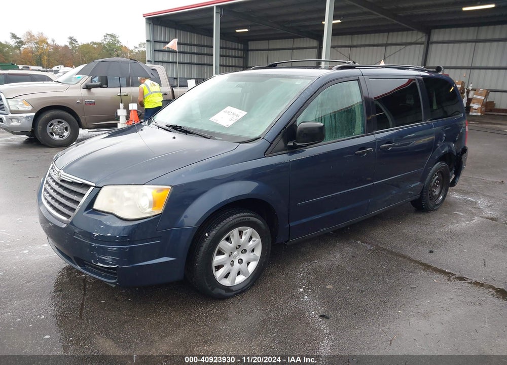 2008 CHRYSLER TOWN & COUNTRY LX VIN: 2A8HR44H68R804314