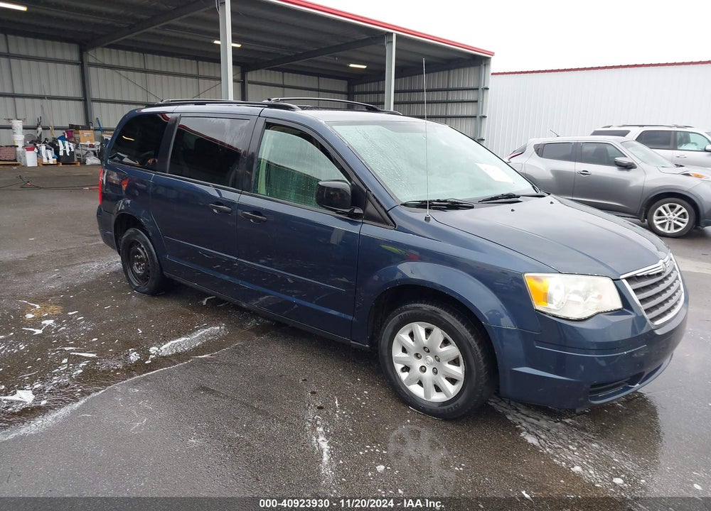 2008 CHRYSLER TOWN & COUNTRY LX VIN: 2A8HR44H68R804314