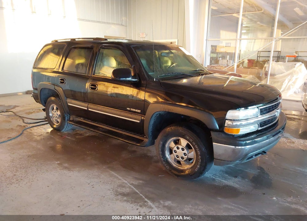 2002 CHEVROLET TAHOE LT VIN: 1GNEK13Z52J206385