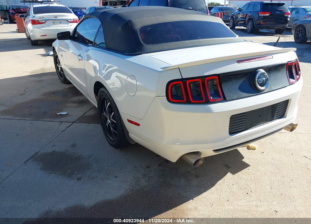 2014 FORD MUSTANG GT VIN: 1ZVBP8FF5E5218022