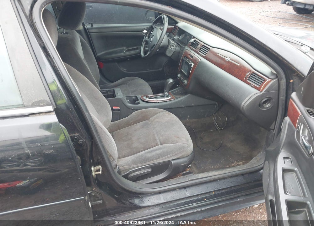 2010 CHEVROLET IMPALA LT VIN: 2G1WB5EK2A1182374