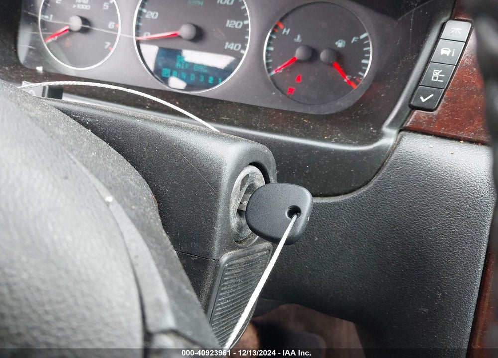 2010 CHEVROLET IMPALA LT VIN: 2G1WB5EK2A1182374