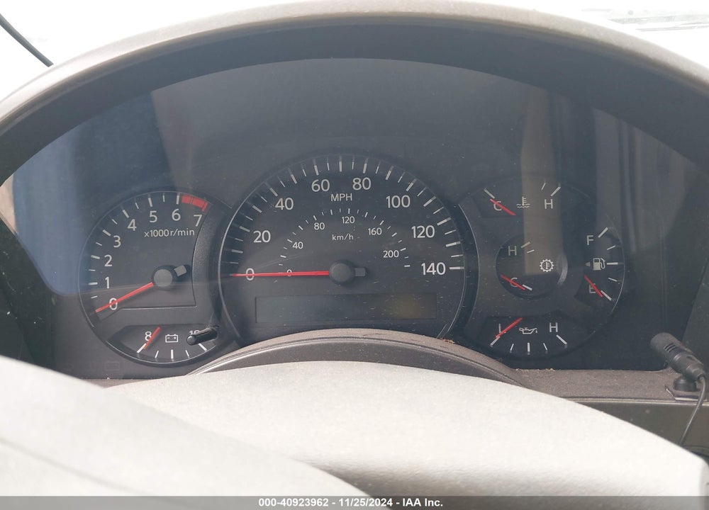 2004 NISSAN PATHFINDER ARMADA LE VIN: 5N1AA08B74N712694
