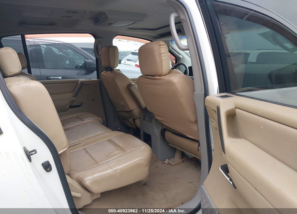 2004 NISSAN PATHFINDER ARMADA LE VIN: 5N1AA08B74N712694