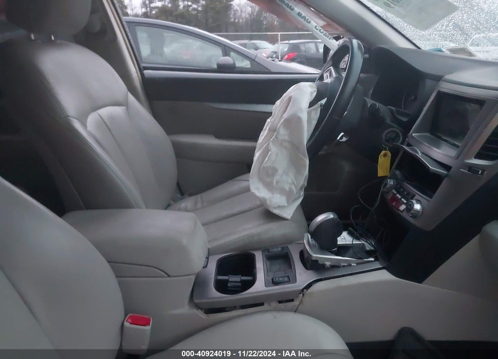 2014 SUBARU OUTBACK 2.5I PREMIUM VIN: 4S4BRBCC9E3261404