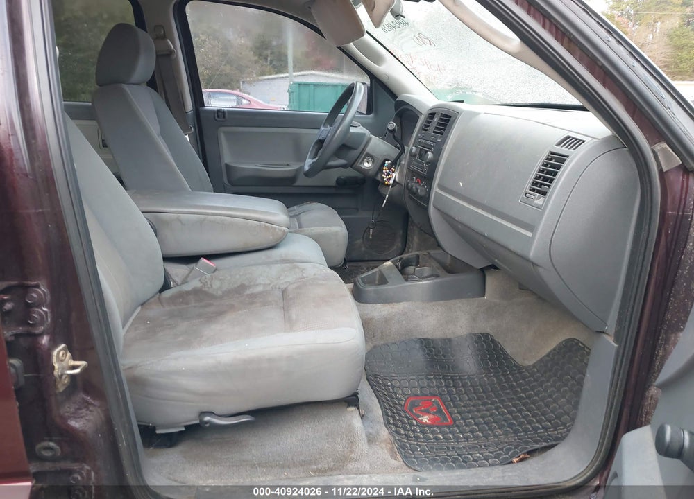 2005 DODGE DAKOTA ST VIN: 1D7HE28KX5S244942