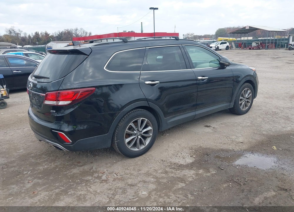 2017 HYUNDAI SANTA FE SE VIN: KM8SNDHF2HU202512