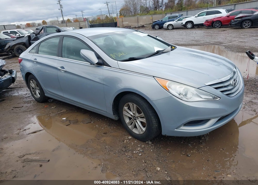 2013 HYUNDAI SONATA GLS VIN: 5NPEB4AC5DH749529