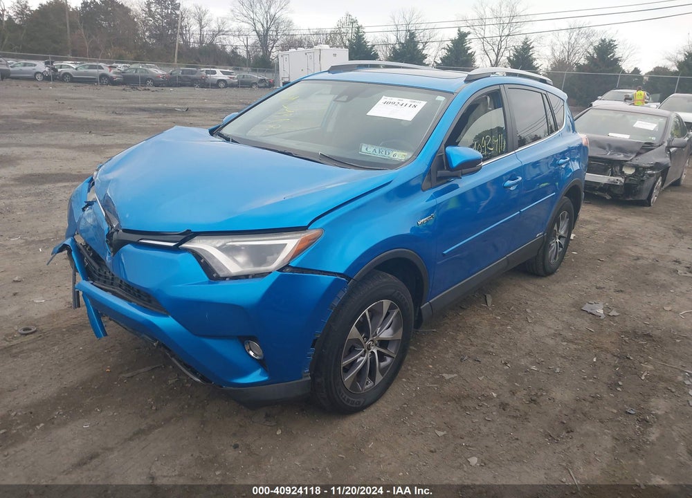2017 TOYOTA RAV4 HYBRID XLE VIN: JTMRJREV5HD148257