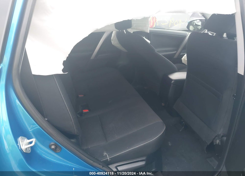2017 TOYOTA RAV4 HYBRID XLE VIN: JTMRJREV5HD148257