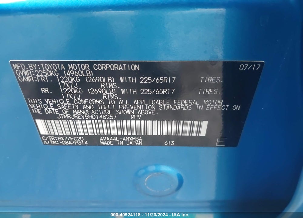 2017 TOYOTA RAV4 HYBRID XLE VIN: JTMRJREV5HD148257