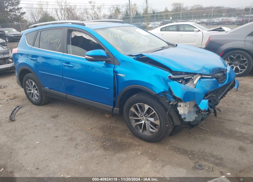2017 TOYOTA RAV4 HYBRID XLE VIN: JTMRJREV5HD148257