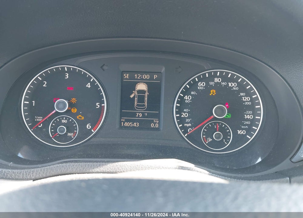 2013 VOLKSWAGEN PASSAT 2.0L TDI SE VIN: 1VWBN7A30DC042519