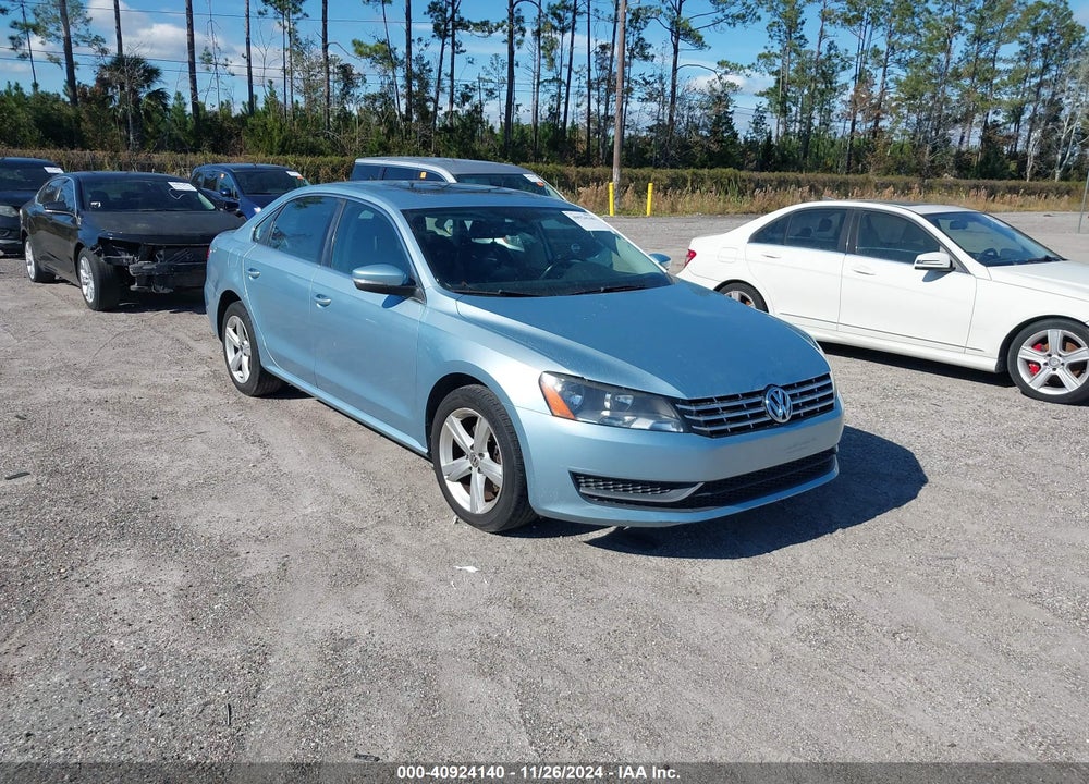 2013 VOLKSWAGEN PASSAT 2.0L TDI SE VIN: 1VWBN7A30DC042519
