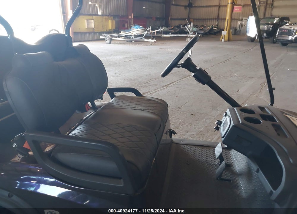 2023 LION GOLF CART VIN: 014060016