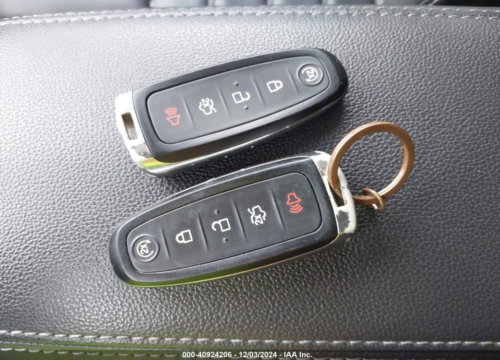 2019 FORD ESCAPE SEL VIN: 1FMCU0HD8KUC23323