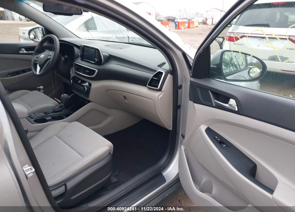 2020 HYUNDAI TUCSON VALUE VIN: KM8J3CA40LU092086