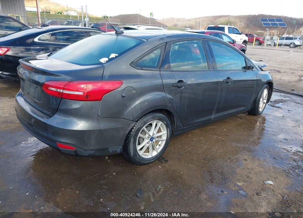 2016 FORD FOCUS S VIN: 1FADP3E21GL393921