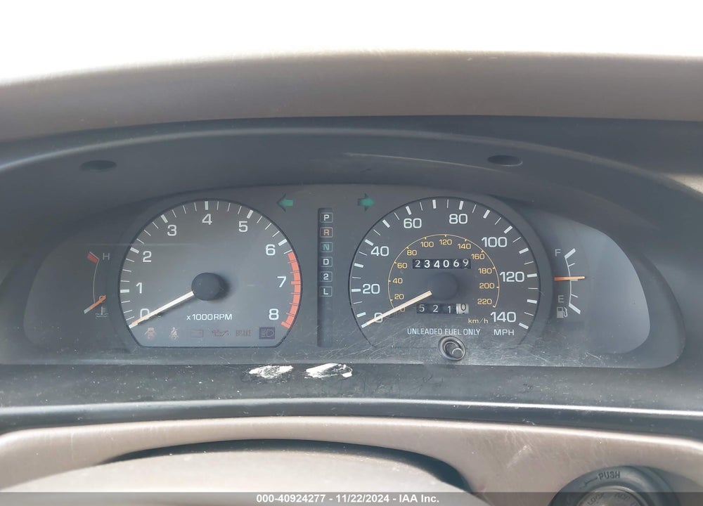 1993 TOYOTA CAMRY LE VIN: 4T1SK12E7PU237374