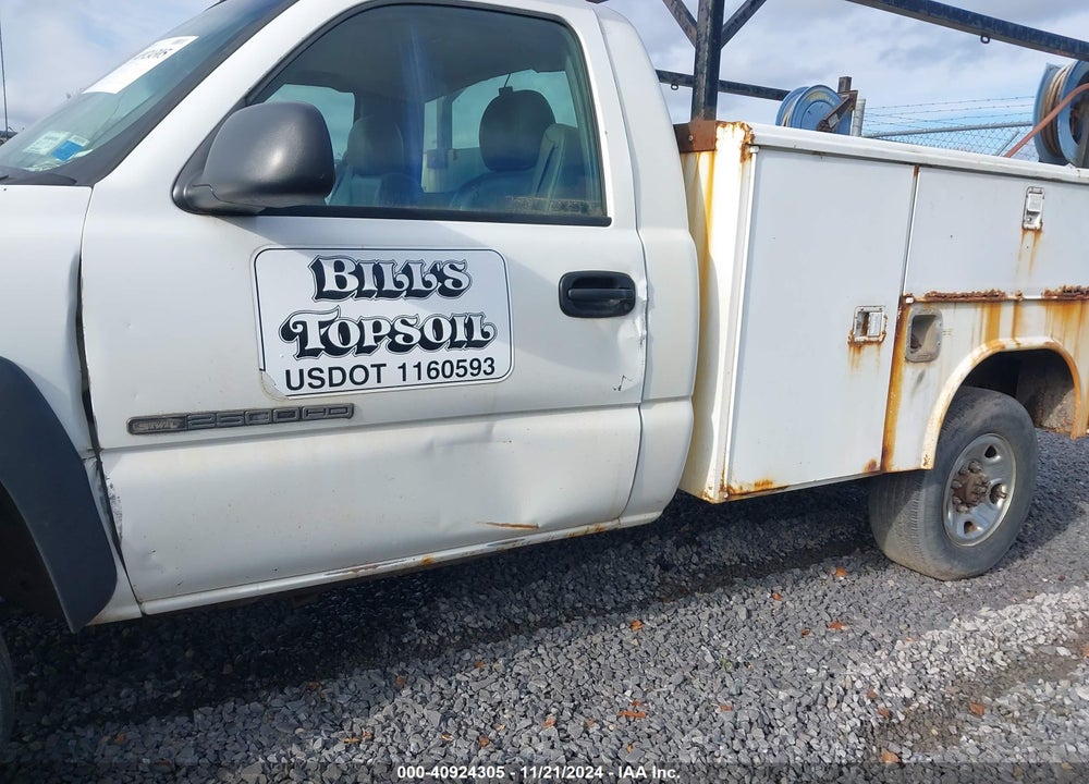 2004 GMC SIERRA C2500 HEAVY DUTY VIN: 1GDHC24U14E147290