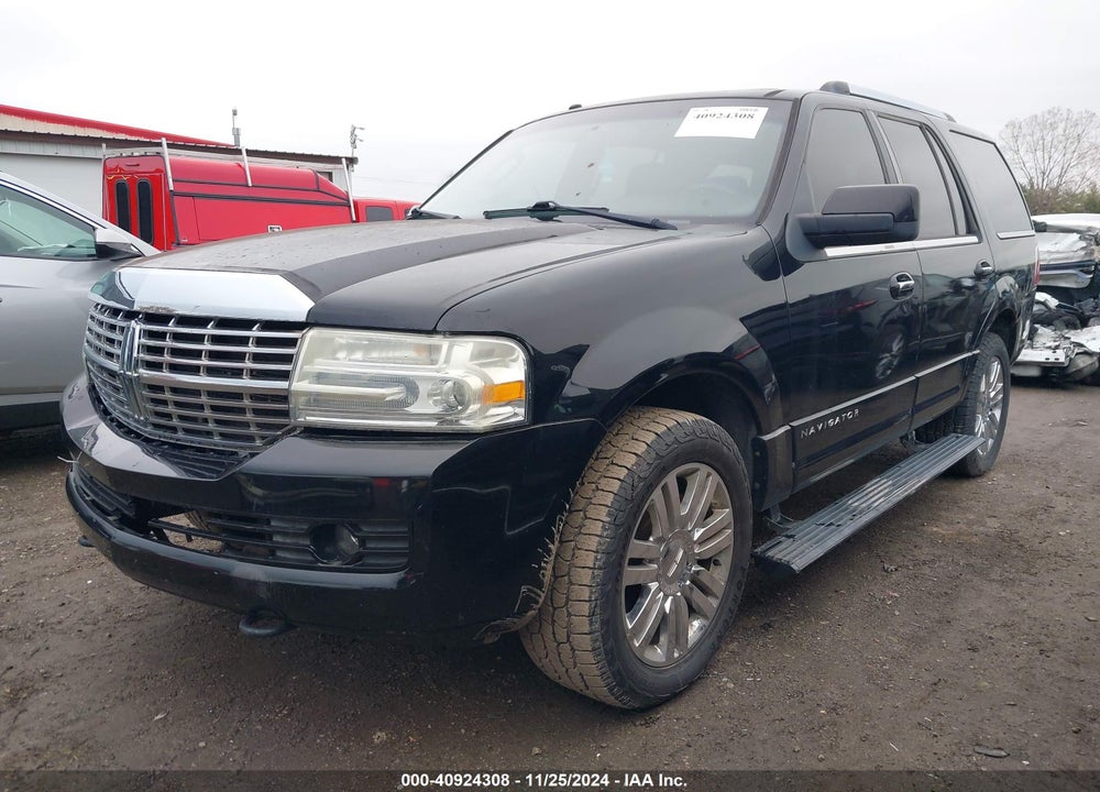 2007 LINCOLN NAVIGATOR VIN: 5LMFU285X7LJ24661