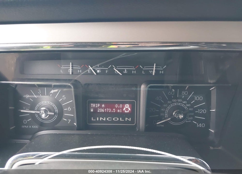 2007 LINCOLN NAVIGATOR VIN: 5LMFU285X7LJ24661