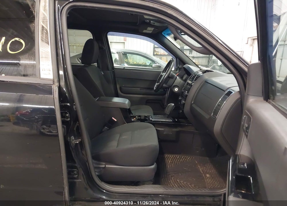2010 FORD ESCAPE XLT VIN: 1FMCU9DG5AKA70074