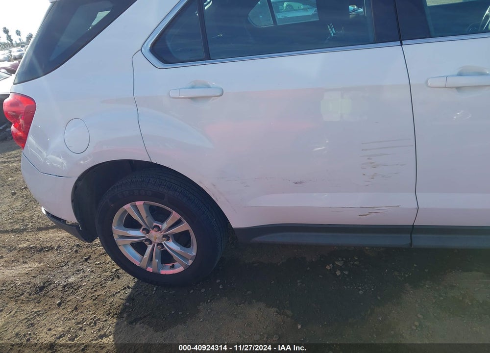 2014 CHEVROLET EQUINOX LS VIN: 2GNALAEK5E1170529