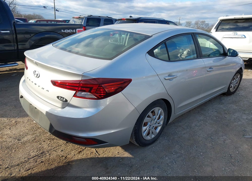 2019 HYUNDAI ELANTRA SE VIN: 5NPD74LF2KH424564