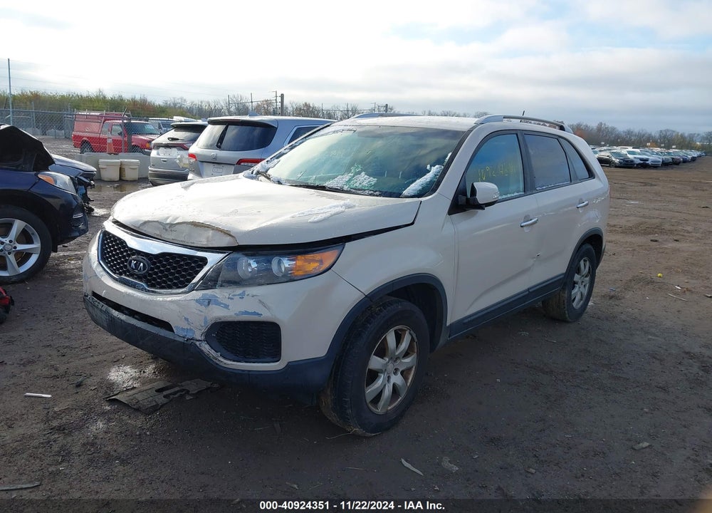 2011 KIA SORENTO LX V6 VIN: 5XYKTDA26BG110054